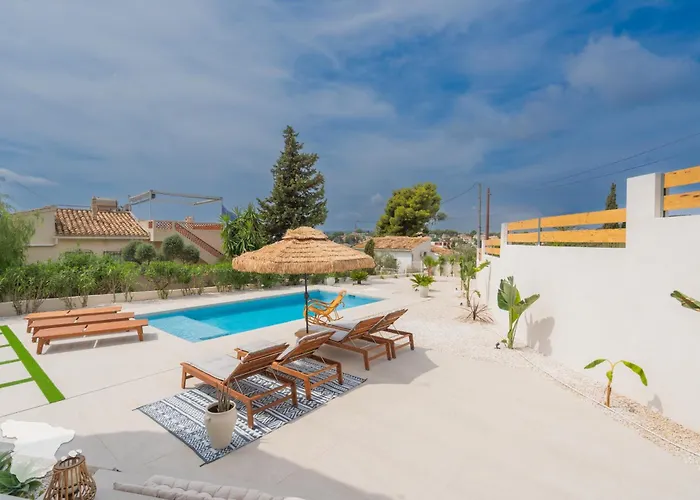 Mariposas Villa *